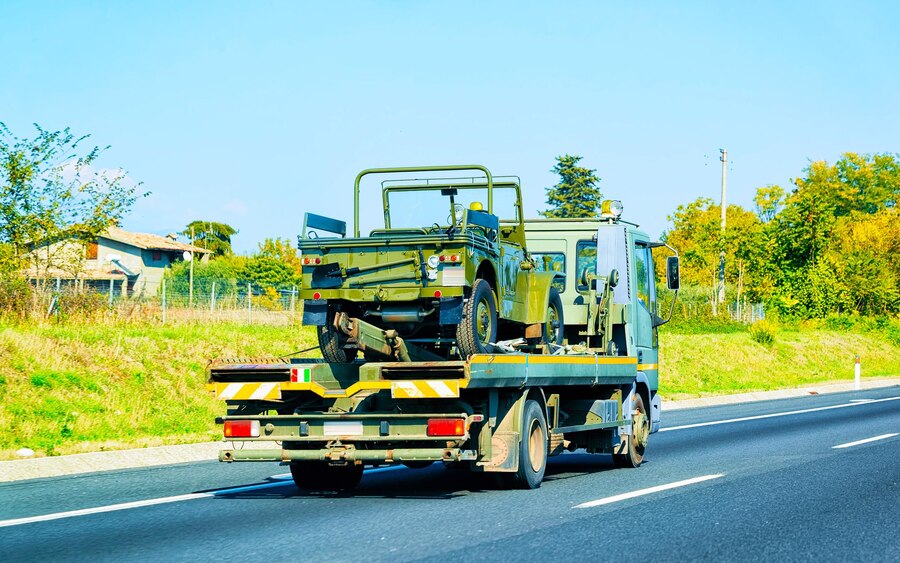 The Importance Of Heavy Duty Towing For Commercial Vehicles
